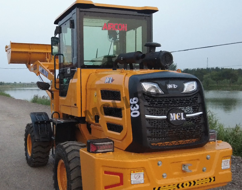 4 Wheel Drive Compact Wheel Loader Tire 20.5-16 Bucket 0.6-1.0m3
