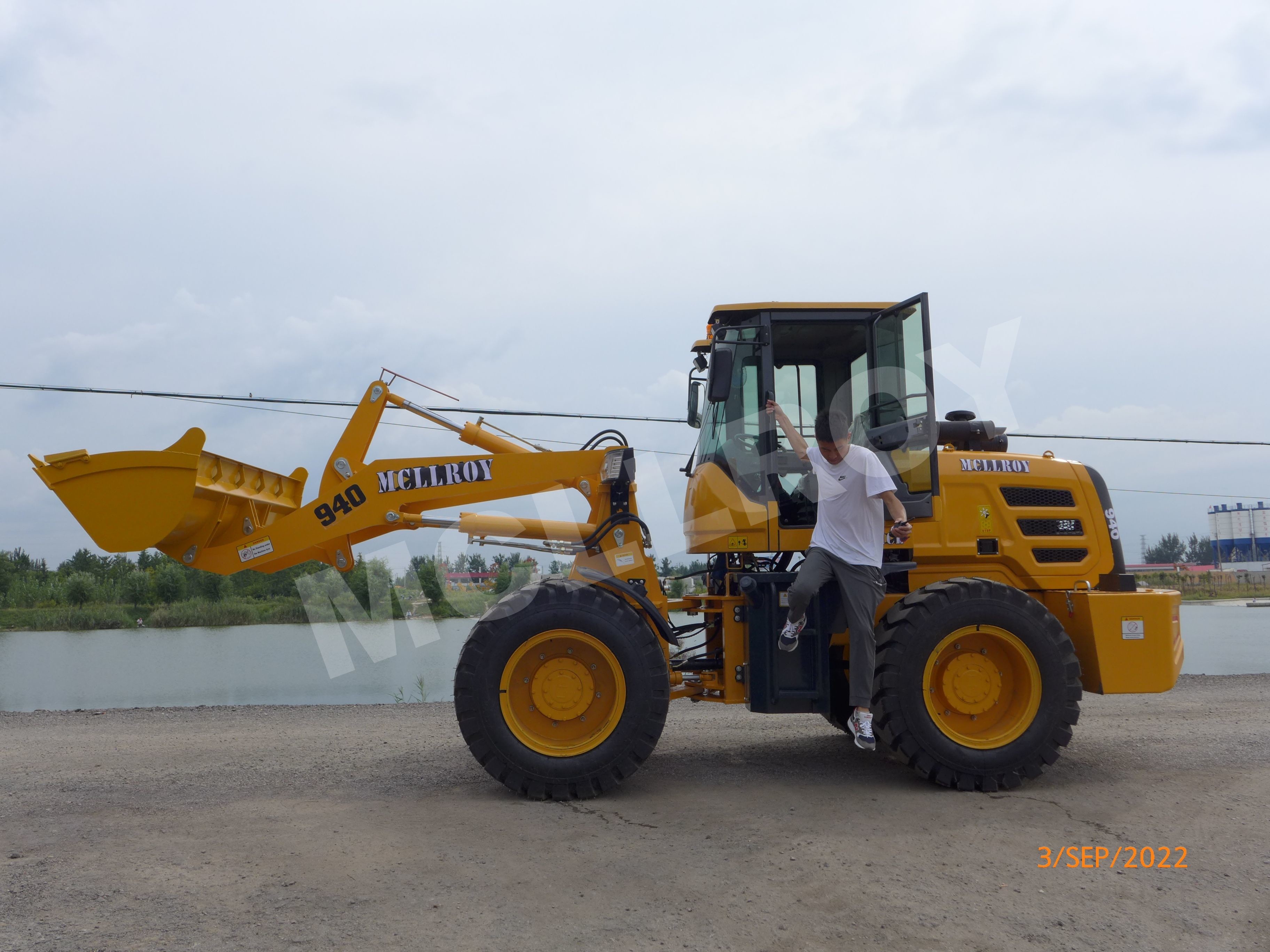 2200kg Small 2.5 Ton Wheel Loader CVT Gear Box Mining Front End Loader